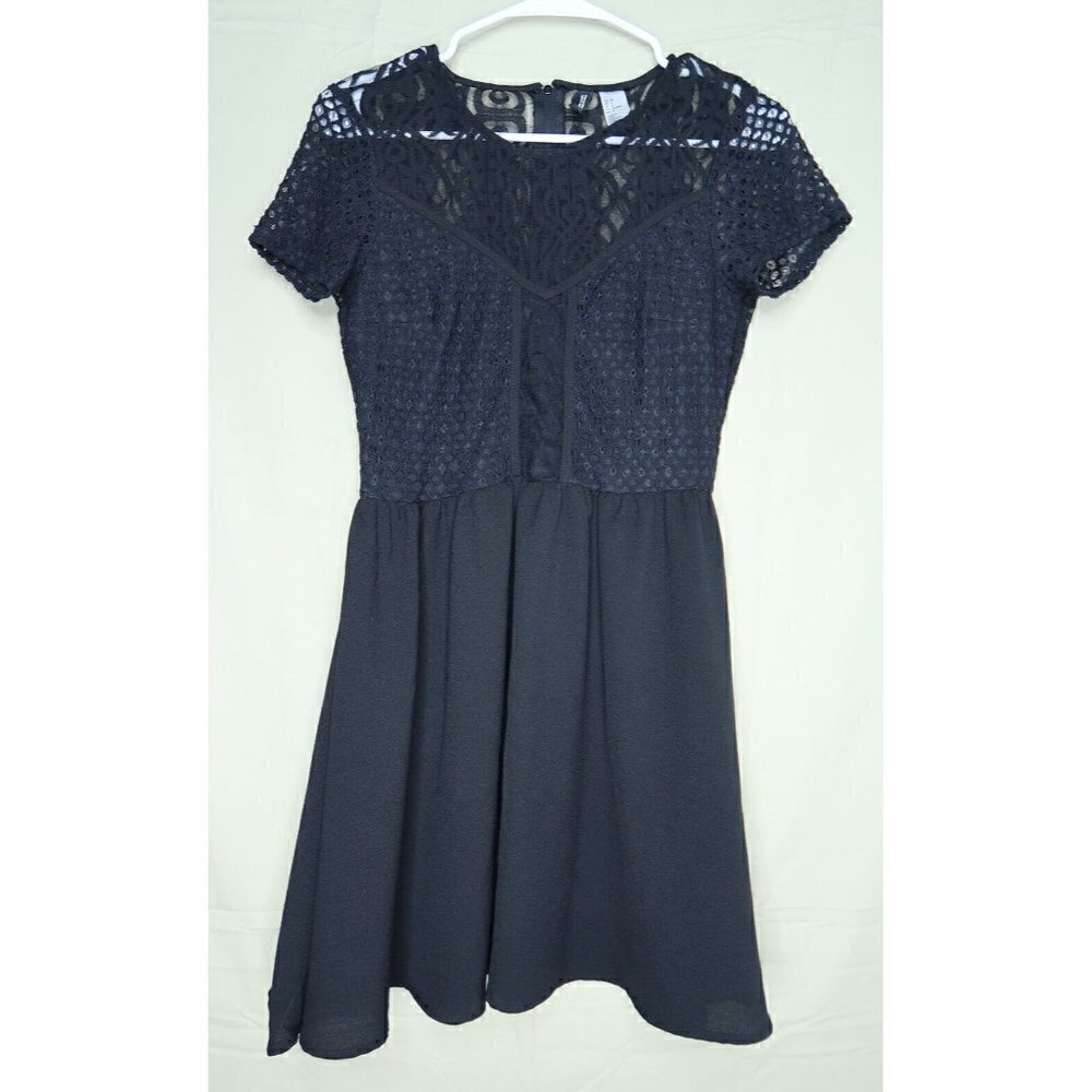 Divided by H&M Dress Womens Size 8 Black Lace Cap Sleeve A-Line Short Lined Goth